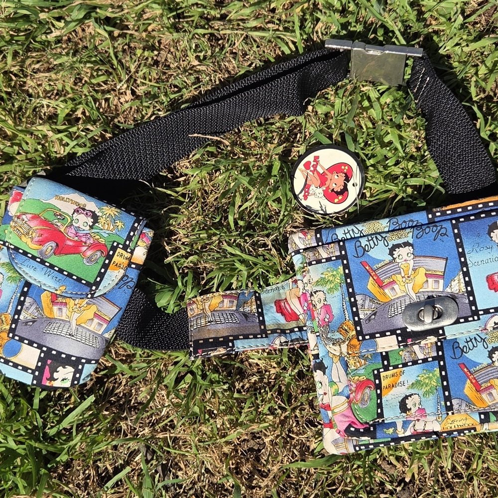 Betty Boop Blue Comic-Print Kids Belt Bag with Black Strap and Red Accent Pin
